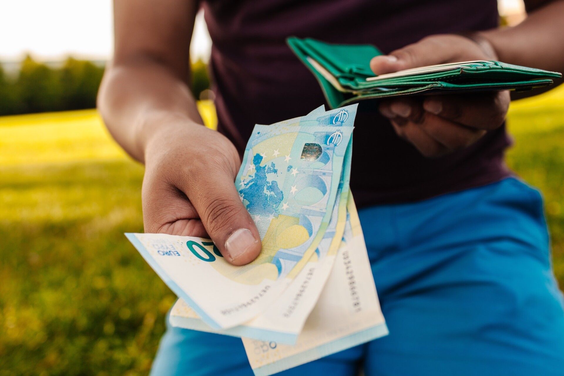 Paying in cash