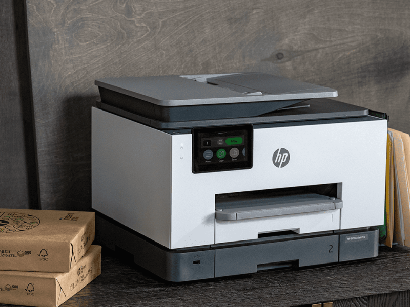 HP_OfficeJet_9130e_Marconi_Hi_Lifestyle3_960x1200